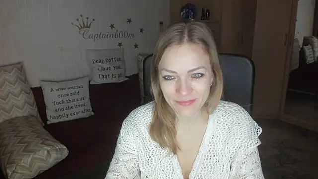 Tiffany Bates online show from November 27, 2025, 3:30 am