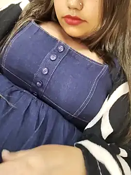 Miss Rose   online show from November 18, 2025, 7:29 pm