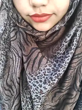 Miss Rose   online show from April 15, 2026, 5:47 am