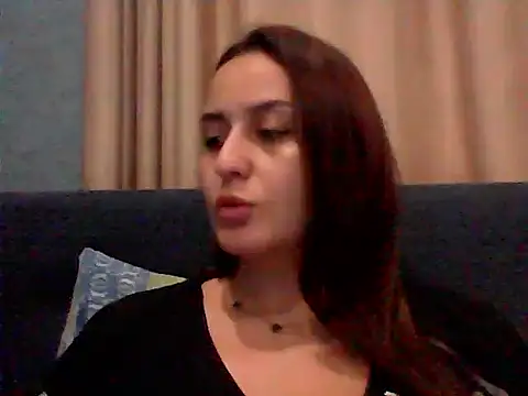 Snapshot of Venoraye chatting on October 27, 2025, 7:34 am Venoraye online show from October 27, 2025, 7:34 am