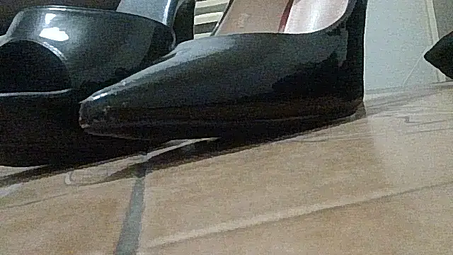 Snapshot of vanessadeesse chatting on March 8, 2026, 5:17 pm vanessadeesse online show from March 8, 2026, 5:17 pm