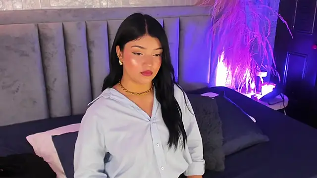 EmmaBlossom online show from October 26, 2025, 3:29 pm