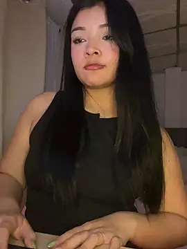 EmmaBlossom online show from January 17, 2026, 3:44 am