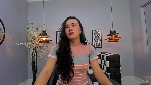 Kira Naughty online show from October 1, 2025, 11:38 am