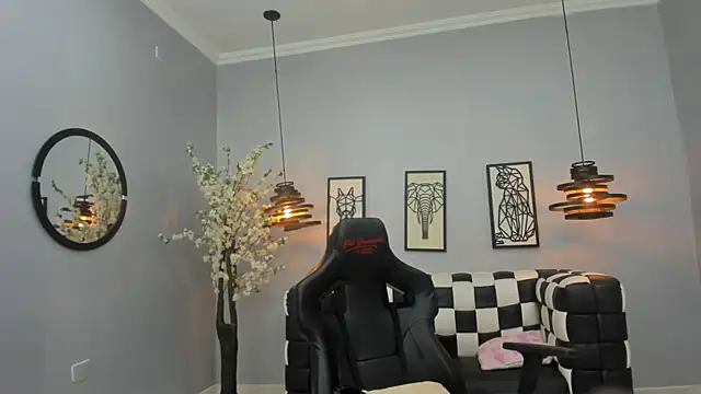 Kira Naughty online show from October 11, 2025, 11:42 am