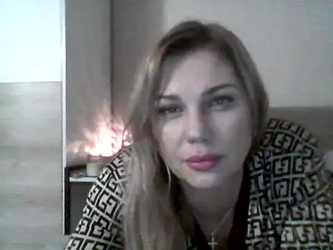 Moniraya online show from November 18, 2025, 4:11 pm