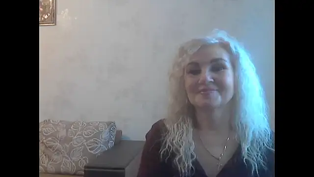 LadySexyBlond online show from May 4, 2026, 4:14 pm