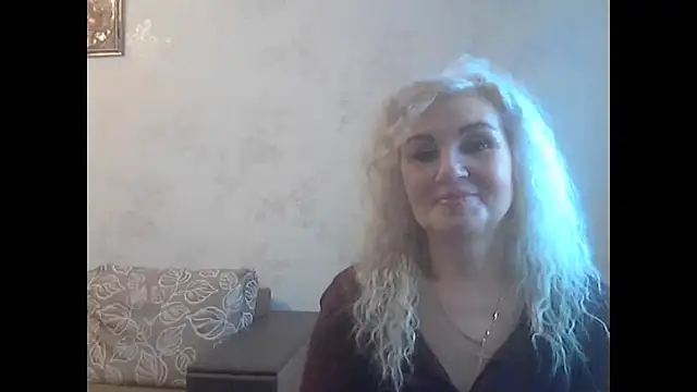 LadySexyBlond online show from May 18, 2026, 3:13 am