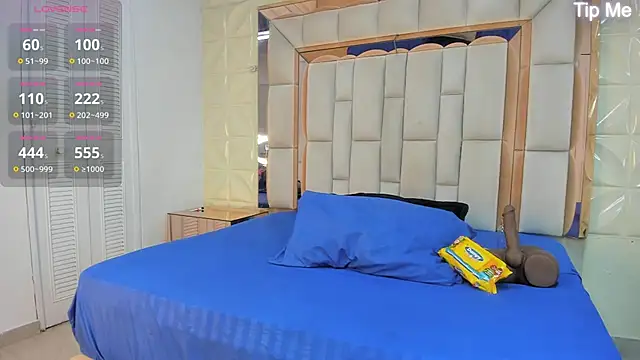 Sarah Adamss online show from October 30, 2025, 12:39 pm