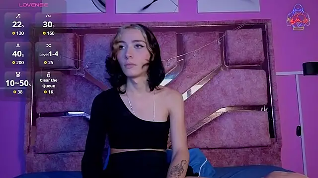 samantaa liov online show from April 17, 2026, 7:39 pm