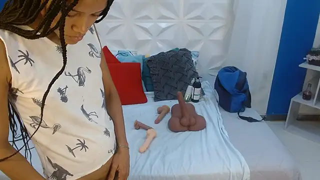 Snapshot of adisson_petite1 chatting on November 16, 2025, 12:33 pm adisson petite1 online show from November 16, 2025, 12:33 pm