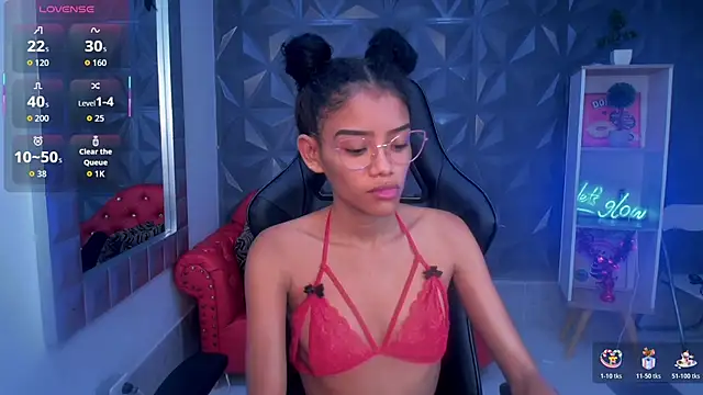 Snapshot of adisson_petite1 chatting on November 28, 2025, 1:25 pm adisson petite1 online show from November 28, 2025, 1:25 pm