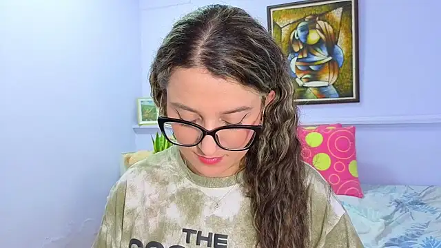 Snapshot of katiaa_lovv chatting on September 25, 2025, 11:47 am katiaa lovv online show from September 25, 2025, 11:47 am