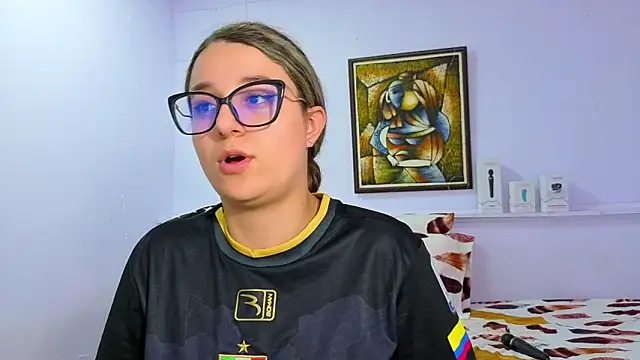 Snapshot of katiaa_lovv chatting on October 1, 2025, 11:55 pm katiaa lovv online show from October 1, 2025, 11:55 pm