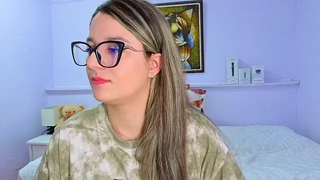 Snapshot of katiaa_lovv chatting on October 9, 2025, 11:41 am katiaa lovv online show from October 9, 2025, 11:41 am