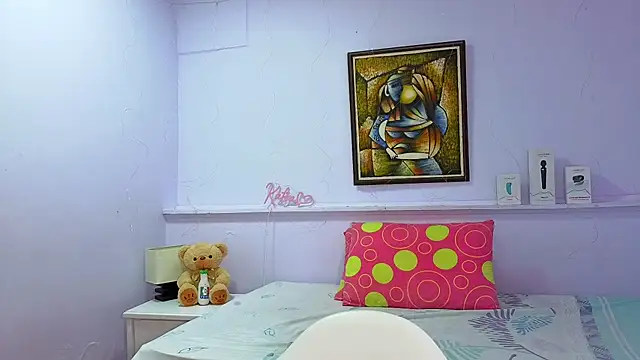 Snapshot of katiaa_lovv chatting on October 24, 2025, 11:50 am katiaa lovv online show from October 24, 2025, 11:50 am