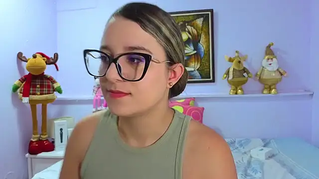 Snapshot of katiaa_lovv chatting on December 2, 2025, 12:10 pm katiaa lovv online show from December 2, 2025, 12:10 pm