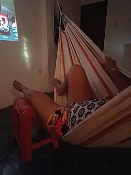 ANTHONYHOTT69 online show from May 28, 2026, 10:29 pm