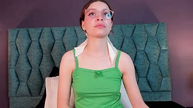 sophie blaake online show from January 15, 2026, 3:11 am