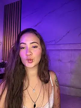 Honey noir online show from February 26, 2026, 6:51 pm