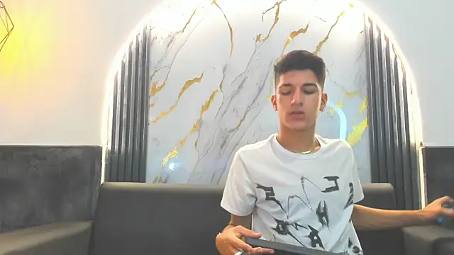 Stiben boy online show from November 21, 2025, 7:56 pm