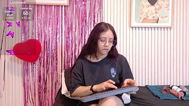 Abrilmirren online show from February 19, 2026, 11:06 am