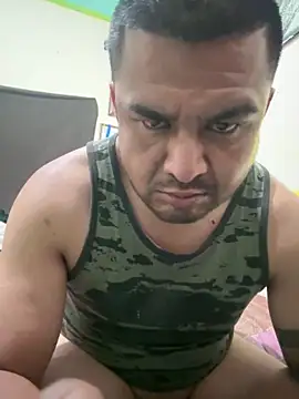 Sk3m veryhot online show from January 18, 2026, 9:02 am