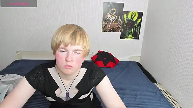 Cattie w  online show from November 14, 2025, 1:15 am