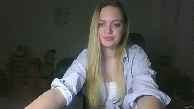 Cynoraye online show from February 4, 2026, 9:53 pm