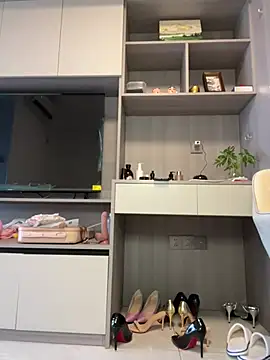 POS001 online show from February 7, 2026, 6:06 am