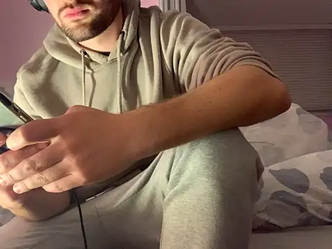 Jasonsnzuk online show from October 14, 2025, 11:05 pm