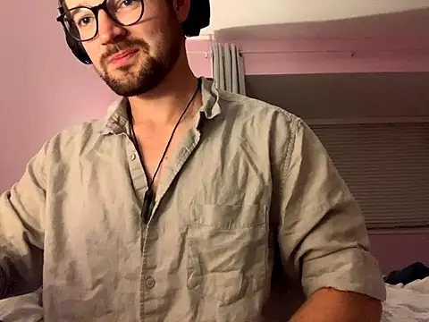 Jasonsnzuk online show from October 15, 2025, 9:59 pm