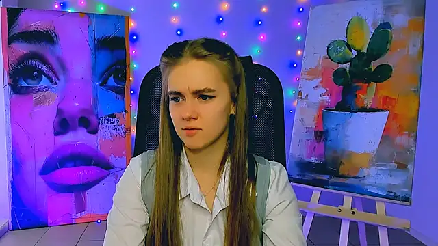 Snapshot of JuneWoods chatting on February 26, 2026, 7:18 am JuneWoods online show from February 26, 2026, 7:18 am