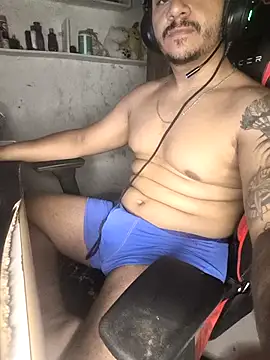 gtzmoreno online show from November 21, 2025, 9:57 pm