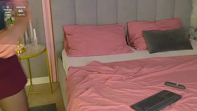 GabiBatista online show from April 10, 2026, 5:12 am