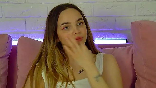 Snapshot of AnitaVenture chatting on March 1, 2026, 6:15 am AnitaVenture online show from March 1, 2026, 6:15 am