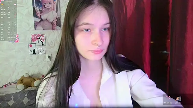 LolaVibe online show from November 17, 2025, 7:30 pm