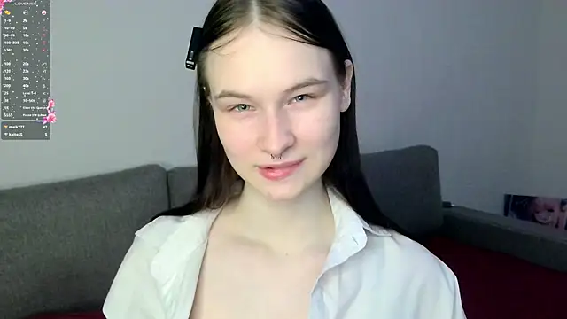 LolaVibe online show from February 16, 2026, 1:13 am