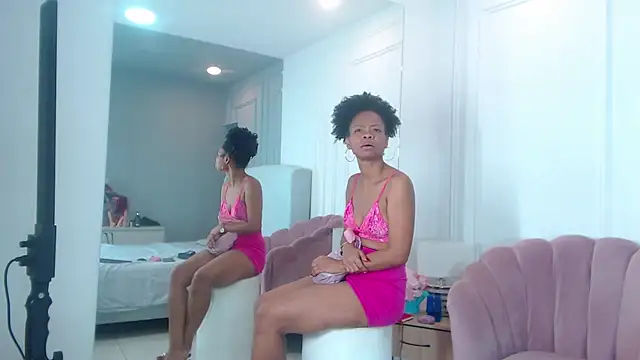 ChantalGarner online show from February 19, 2026, 1:07 pm