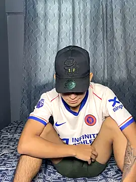 cristyan arias online show from October 1, 2025, 2:34 pm