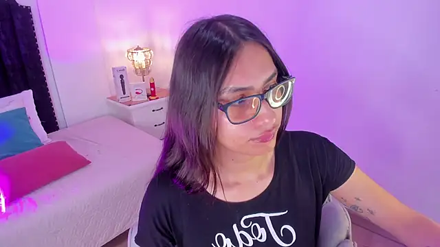 Snapshot of cherrylady_02 chatting on October 28, 2025, 12:52 pm cherrylady 02 online show from October 28, 2025, 12:52 pm