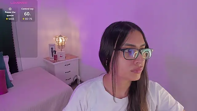 Snapshot of cherrylady_02 chatting on November 14, 2025, 12:48 pm cherrylady 02 online show from November 14, 2025, 12:48 pm