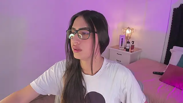 Snapshot of cherrylady_02 chatting on November 20, 2025, 1:33 pm cherrylady 02 online show from November 20, 2025, 1:33 pm