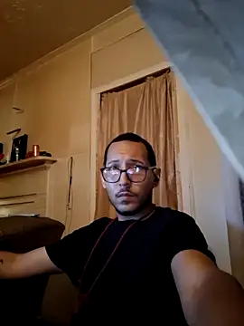 ThrowedWorldWide online show from November 26, 2025, 5:30 am