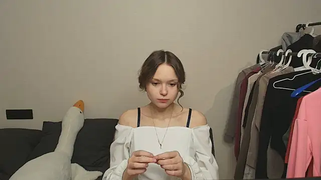 Snapshot of CandyPiggy chatting on October 18, 2025, 2:18 pm CandyPiggy online show from October 18, 2025, 2:18 pm