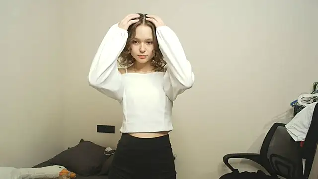 Snapshot of CandyPiggy chatting on November 12, 2025, 7:13 pm CandyPiggy online show from November 12, 2025, 7:13 pm