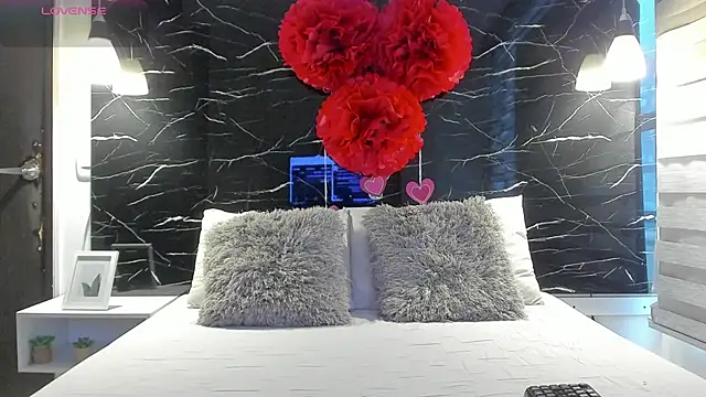 Snapshot of ZOE_LE chatting on February 23, 2026, 11:51 am ZOE LE online show from February 23, 2026, 11:51 am