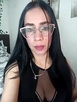 YaraDuartee online show from March 2, 2026, 5:08 am