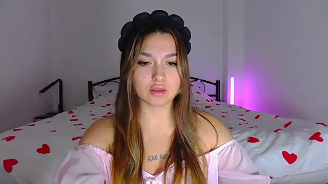 YourEmily xx online show from October 14, 2025, 10:27 am