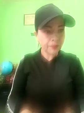 VANESSA  01 online show from November 8, 2025, 3:34 pm